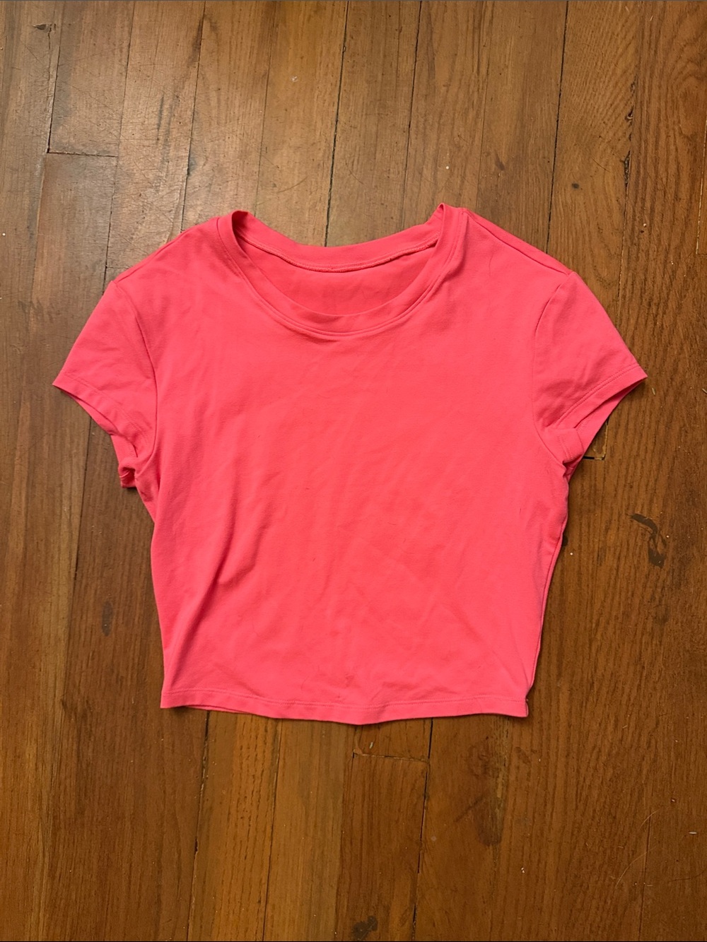 ALO Yoga Coral Pink Short Sleeve Cropped Crew Tee